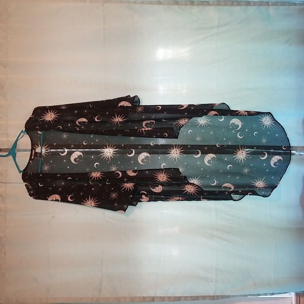Hot Topic Kimono